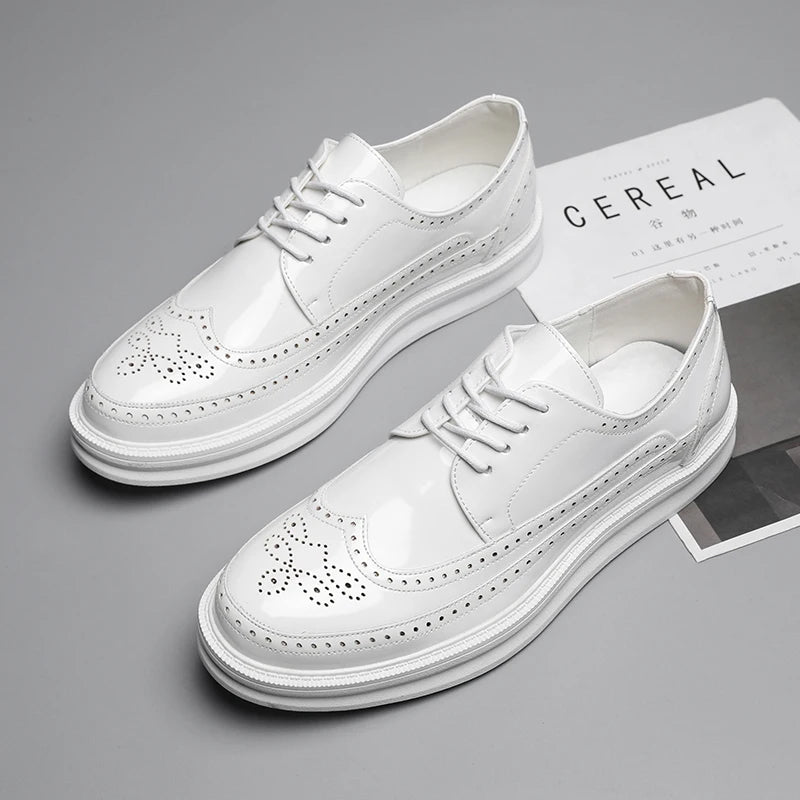 Fashion Derby Leather Men Shoes White Brogue Lace Up Solid Simple Dress Business Casual Party Wedding Flat Shoes For Man